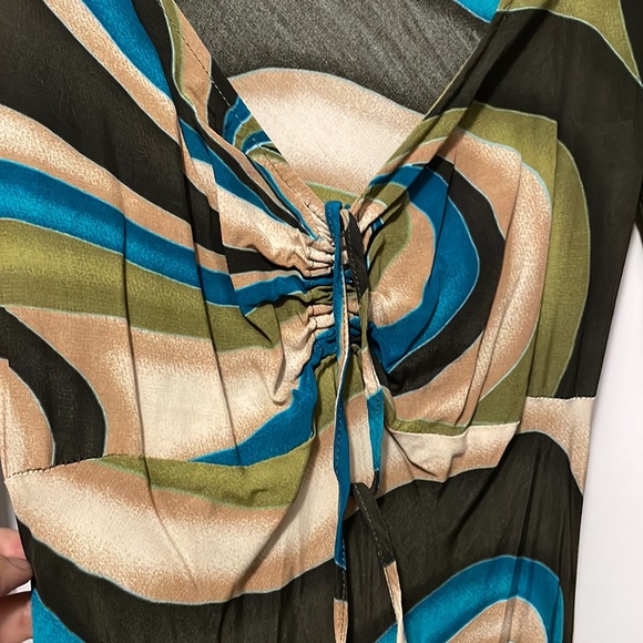 Gorgeous dress made in France - Picture 3 of 9